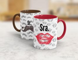 KIT C/ 2 CANECAS EM CERÂMICA DIA DOS NAMORADOS - SR. E SRA. Caneca em Cerâmica Branca 325ml  Sublimação  