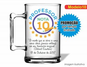 CANECA ACRÍLICA DIA DOS PROFESSORES - MOD010 Poliestireno  Frente colorido Impressão no Adesivo Vinil   