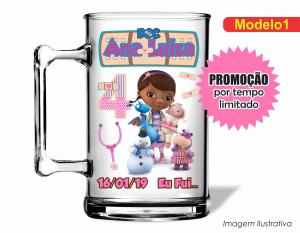 CANECA ACRÍLICA INFANTIL - DOUTORA BRINQUEDO Poliestireno  Frente colorido Impressão no Adesivo Vinil   