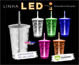 Copo euphoria personalizado com LED, acionamento com adição de líquido de 700ml Polietileno 700ml  Adesivo Vinil UV Led ou Silk-Screen  Neoplas