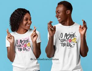 KIT CAMISETA DIA DOS NAMORADOS - O AMOR ESTÁ NO AR Tecido 100% Poliéster Estampa Colorida A3  Sublimação  