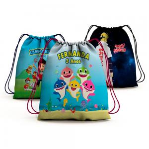 SACOCHILA TEMÁTICA Tecido 100% Poliéster (oxford)  Personalizado Frente e Verso Sublimação Cordão em Nylon 